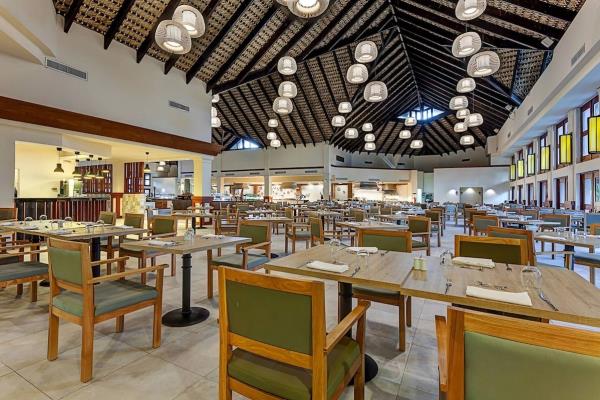 Royalton Splash Punta Cana Resort - Selections Buffet Restaurant